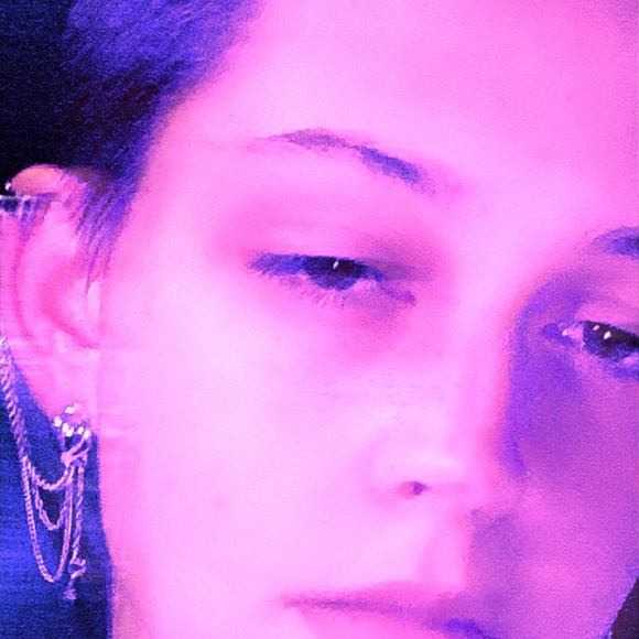 Meet your Posher, Kai - Picture 1 of 1